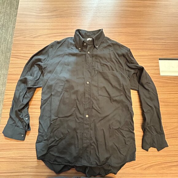 Drape Shirt (Uniqlo U; Fall/Winter 2024: Lightness in Protection) - Picture 3 of 4